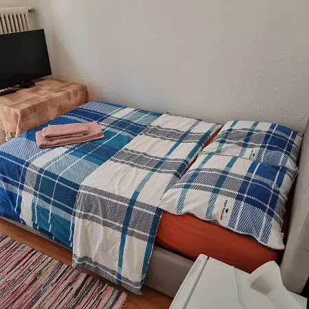 Del Ponte Break Bed and Breakfast Minusio